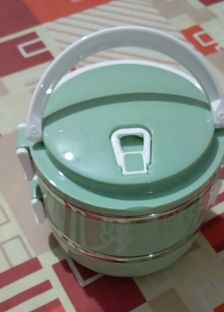 Lunch box Customer review.jpg